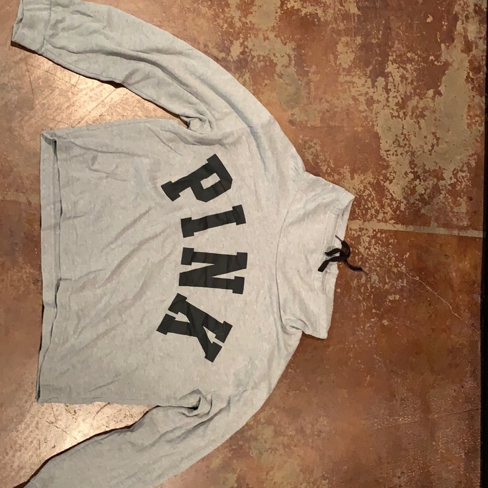 Cropped hoodie